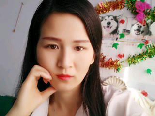 8858258🌺的主播照片