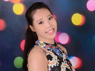 死泥鳅捉泥鳅的主播照片