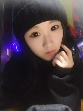 风中的风铃主播照片