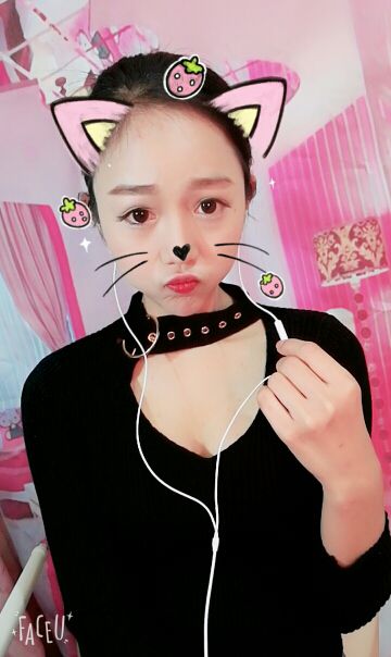 女神言言的主播照片