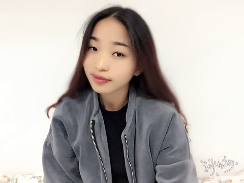 明青翡翠海报