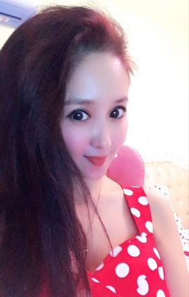 魅丽晴儿主播照片