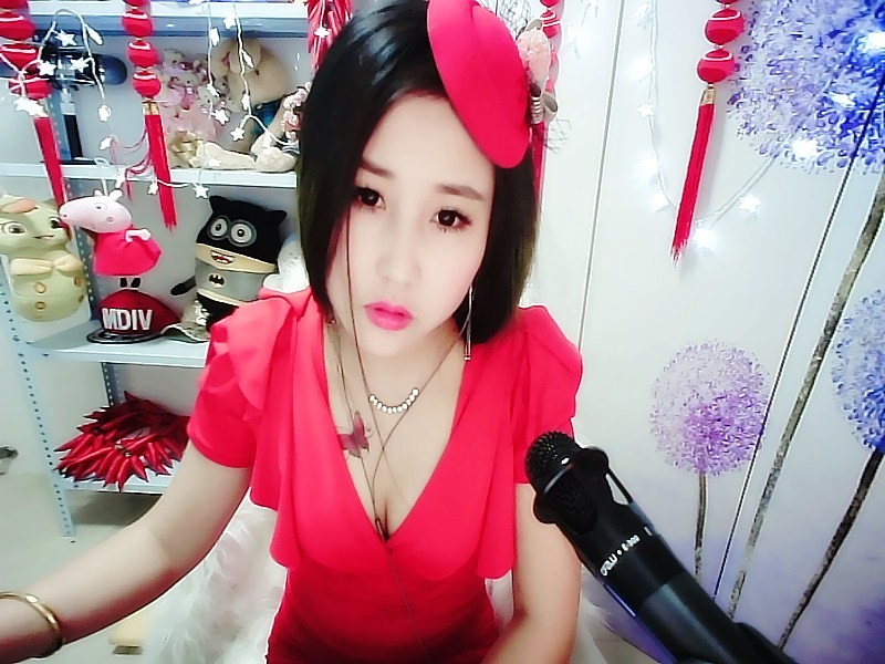 杉杉今天下午一点主播照片