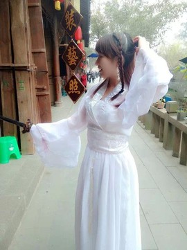 嵗玥蕪婧主播照片