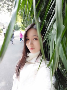 嵗玥蕪婧主播照片
