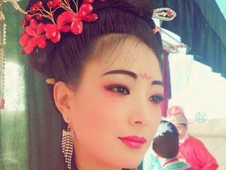 龙国图大学士包拯的主播照片
