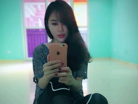 刘俊美主播照片