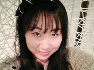 刘俊美主播照片