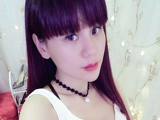 静心默然的主播照片