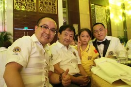 昵称违规，请重新修改主播照片