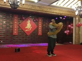 昵称违规，请重新修改主播照片