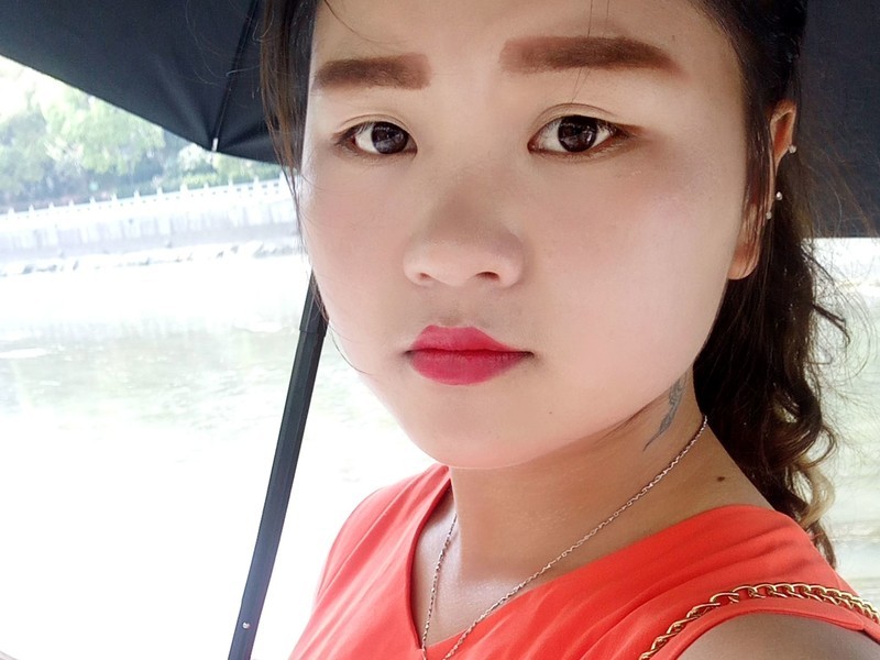 如何开心的主播海报