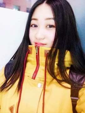 ╰知更主播照片