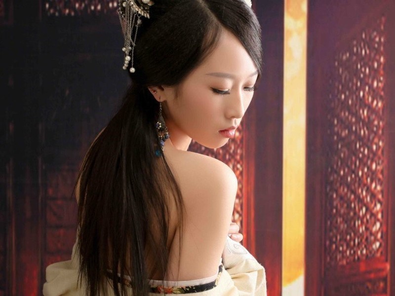 音尘丶的主播海报