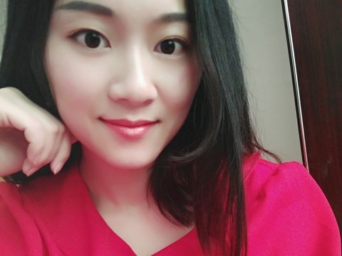 有毒的小妖精💋报道海报