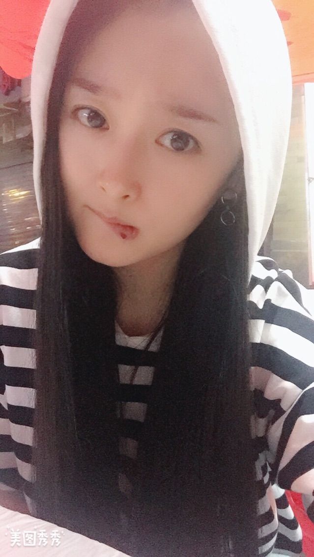 戈小瞳（）的主播照片