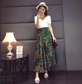 欧货时尚女装主播照片