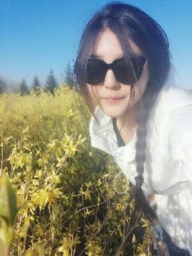九小九，主播照片