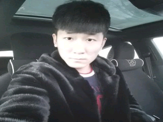 聆听小爱的主播照片