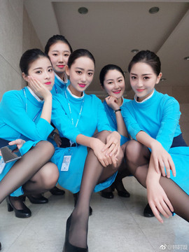 黄金诺主播照片