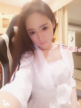 小小凡🎤（8点播）主播照片