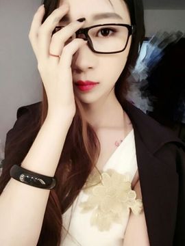 艾_大小姐主播照片