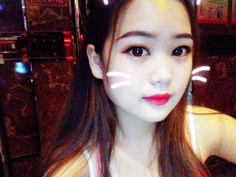 心中有座坟葬着o海报