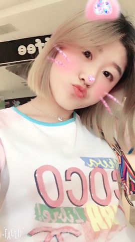 小蕾蕾呦🦄主播照片