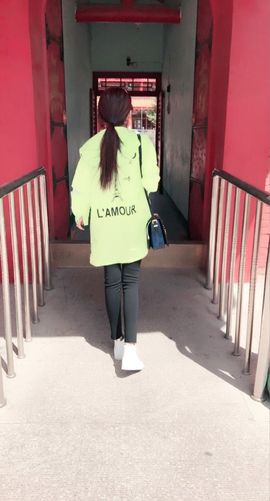 魅丽晴儿主播照片