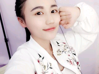 .周计的主播照片