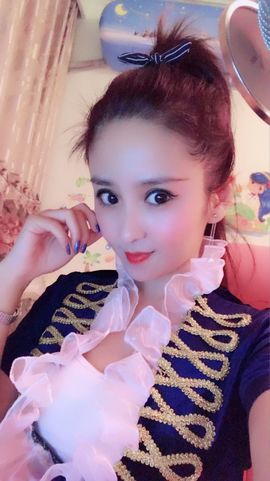 魅丽晴儿主播照片