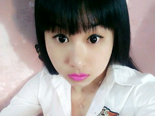 727127179的主播照片