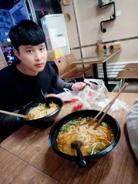 刘先生一杆定天下主播照片