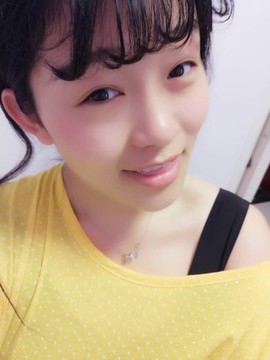 静宝一个人主播照片