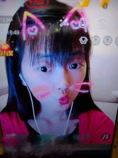 ღ蔡蔡🎙主播照片