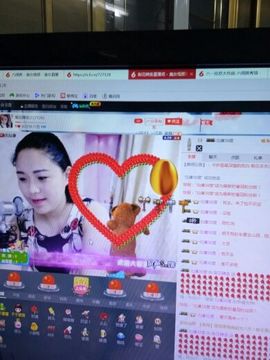 梨花辣條主播照片