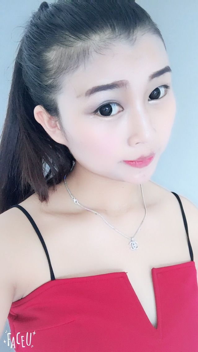 玲儿命里缺你的主播照片