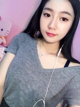 小小月💫主播照片