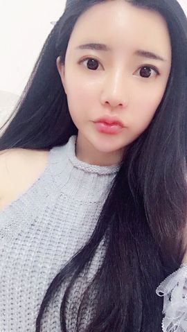 上善若水呦主播照片