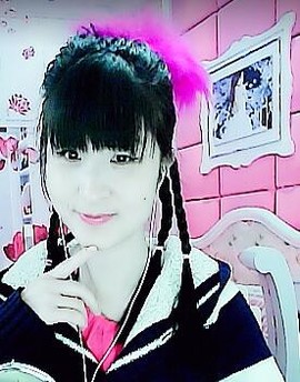 小提莫虎妞主播照片