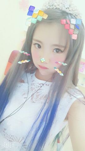 看清了，就看轻了。主播照片