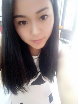 梨花辣條主播照片