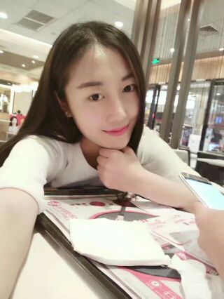 荔枝小鱼儿开播看动态主播照片