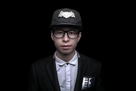 钢琴弹唱~小俊主播照片