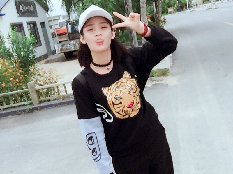 Y.💞的主播海报