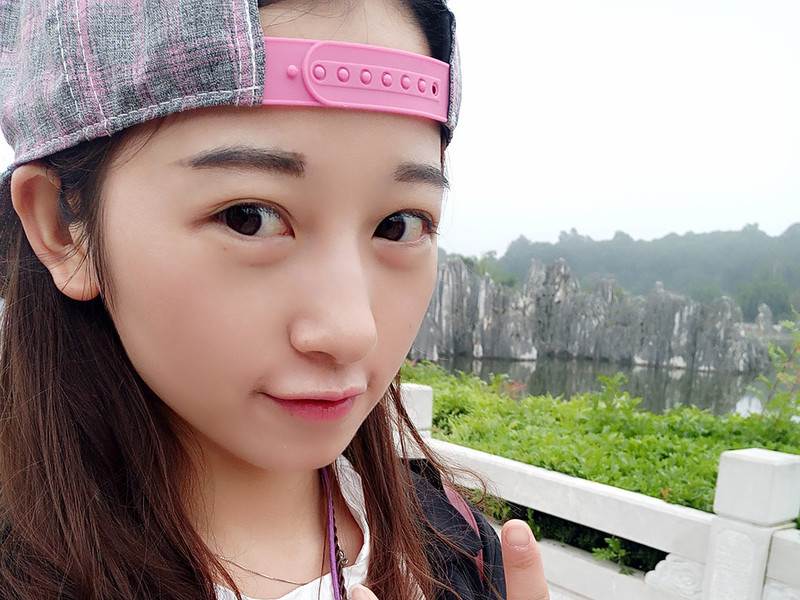 👄👄妮子很甜的主播海报