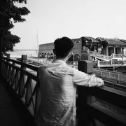 ＆年少，轻狂＠q$