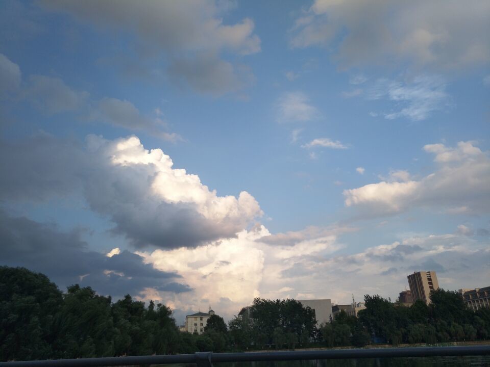 ?﹏菓寶゜微光向暖?的主播照片