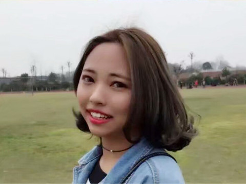 短发胖海报