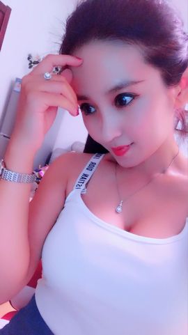魅丽晴儿主播照片